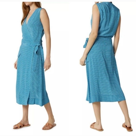 Equipment Dresses & Skirts - Equipment Maovesa silk Blue Polka Dot wrap dress
